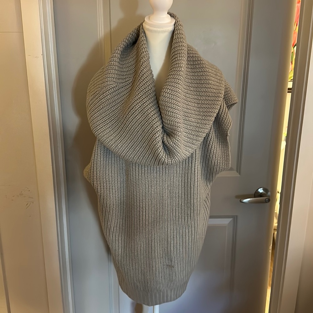 Trouve Sleeveless Grey Cowl Neck Sweater